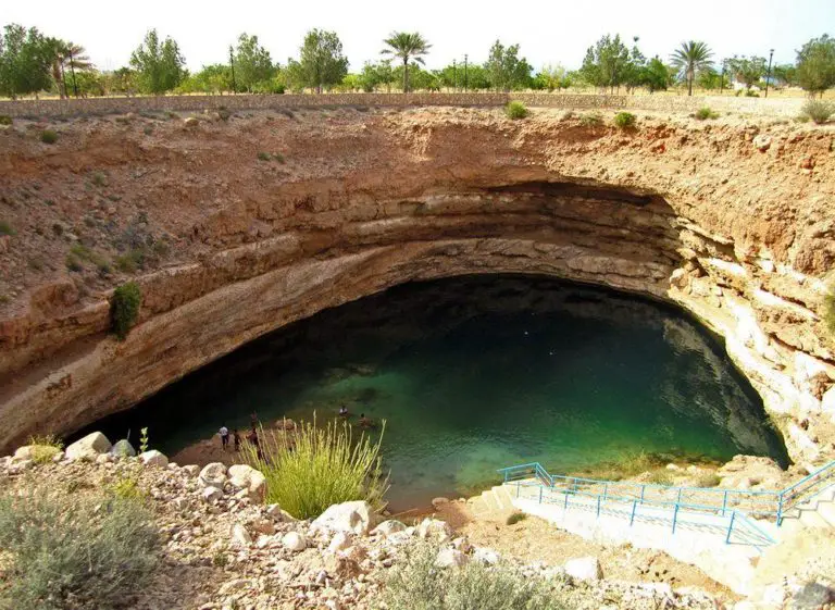 Bimmah Sinkhole | Wondermondo