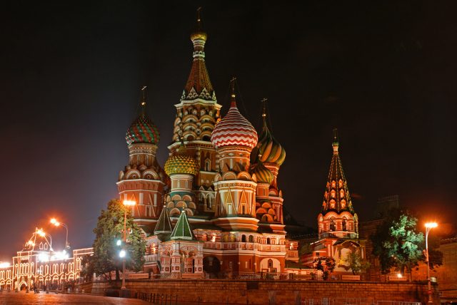 Saint Basil’s Cathedral, Moscow - symbol of Russian architecture ...