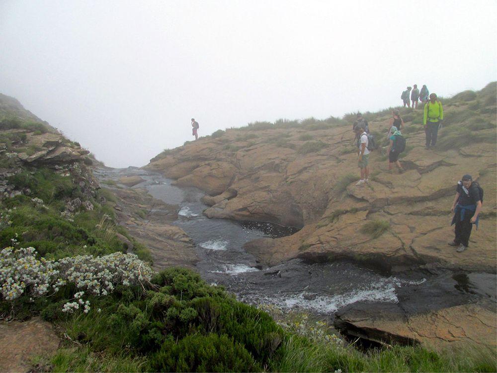 Отзывы тугела реальных. Водопад Тугела ЮАР фото. Тугела Флагшип спорт. Альтернативный ключ Тугела.